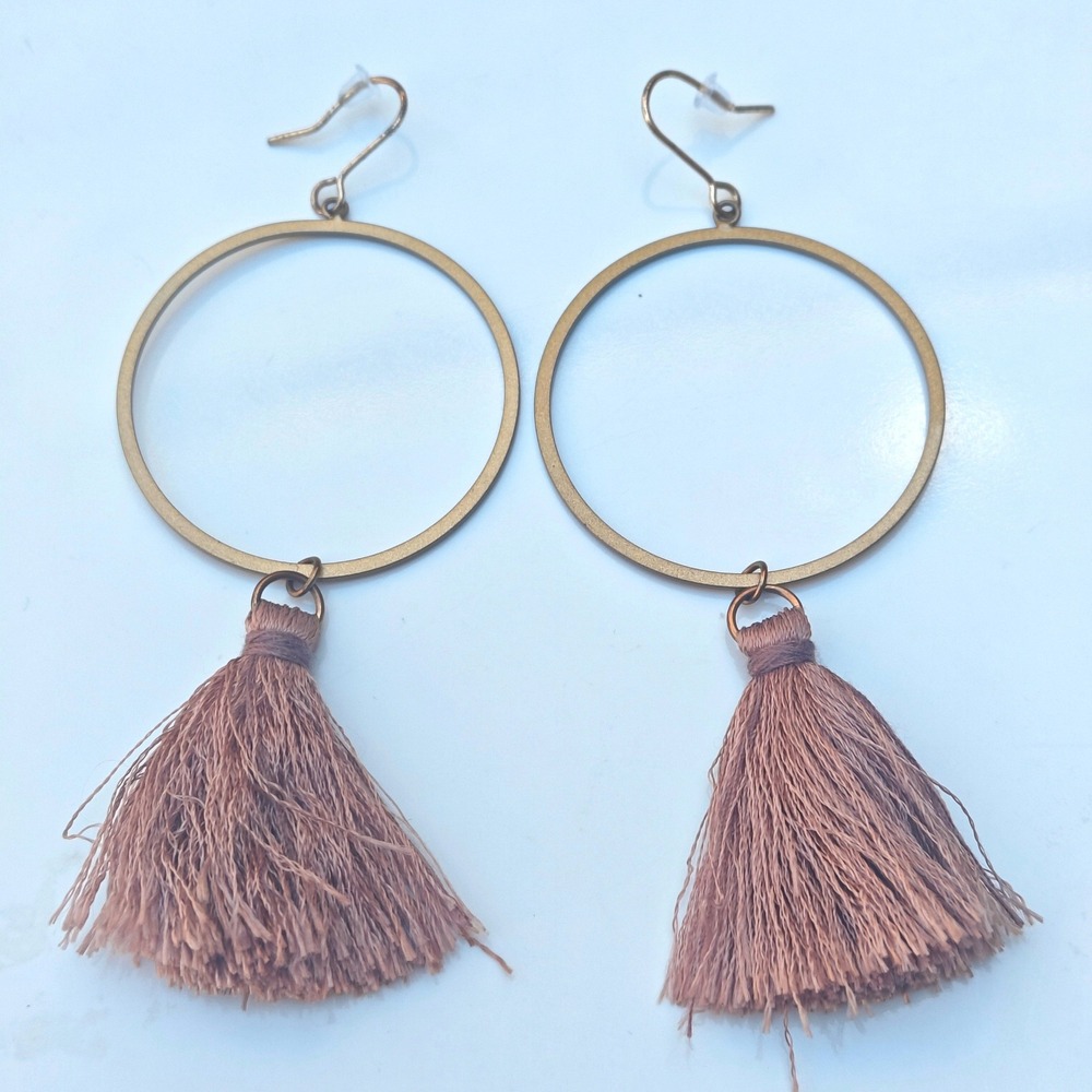 Gold Tone Hoop Tassel Earrings Mauve Pink Fringe Boho Long Dangle Drop Fish Hook
